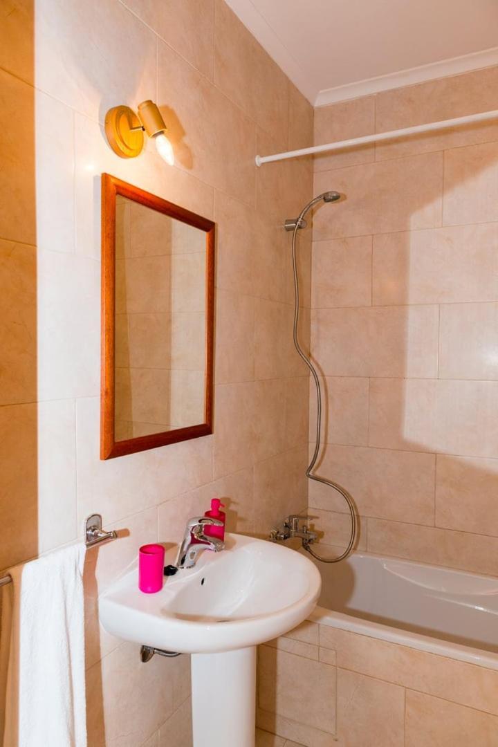 Tac - Alcantarilha House Apartment Ngoại thất bức ảnh